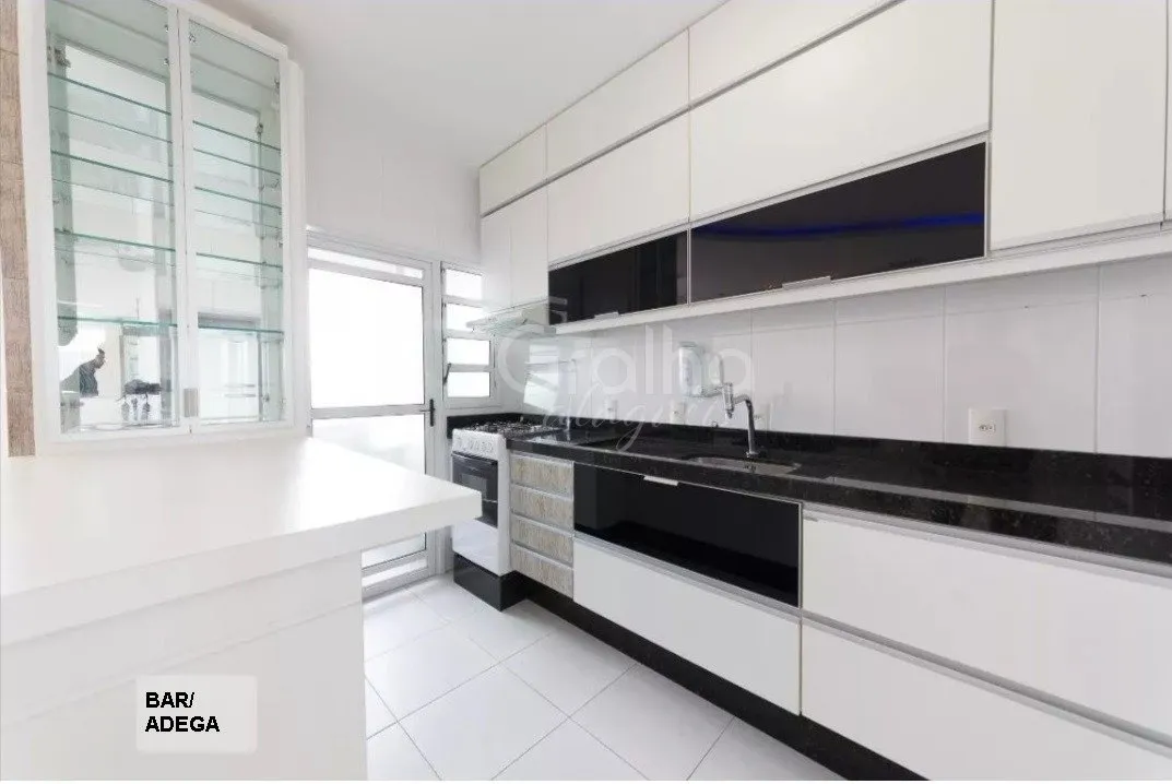 Furnished 99 m² apartment with 2 bedrooms and an en-suite — photo 12