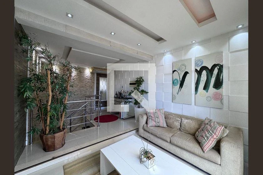 Furnished 3-bedroom apartment with 200 m² — photo 32