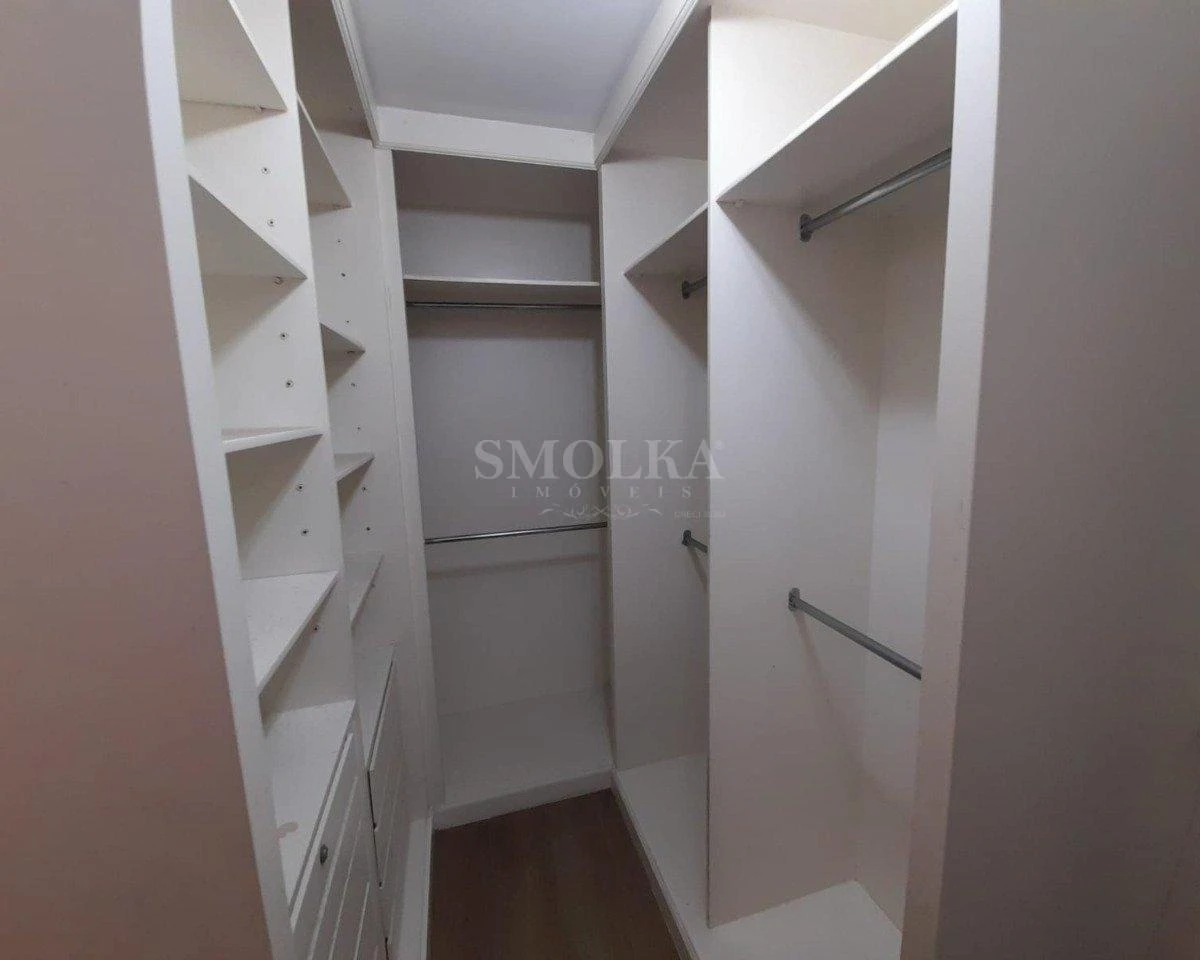 Ванна та 4 спальні: квартира 255 м² — photo 4
