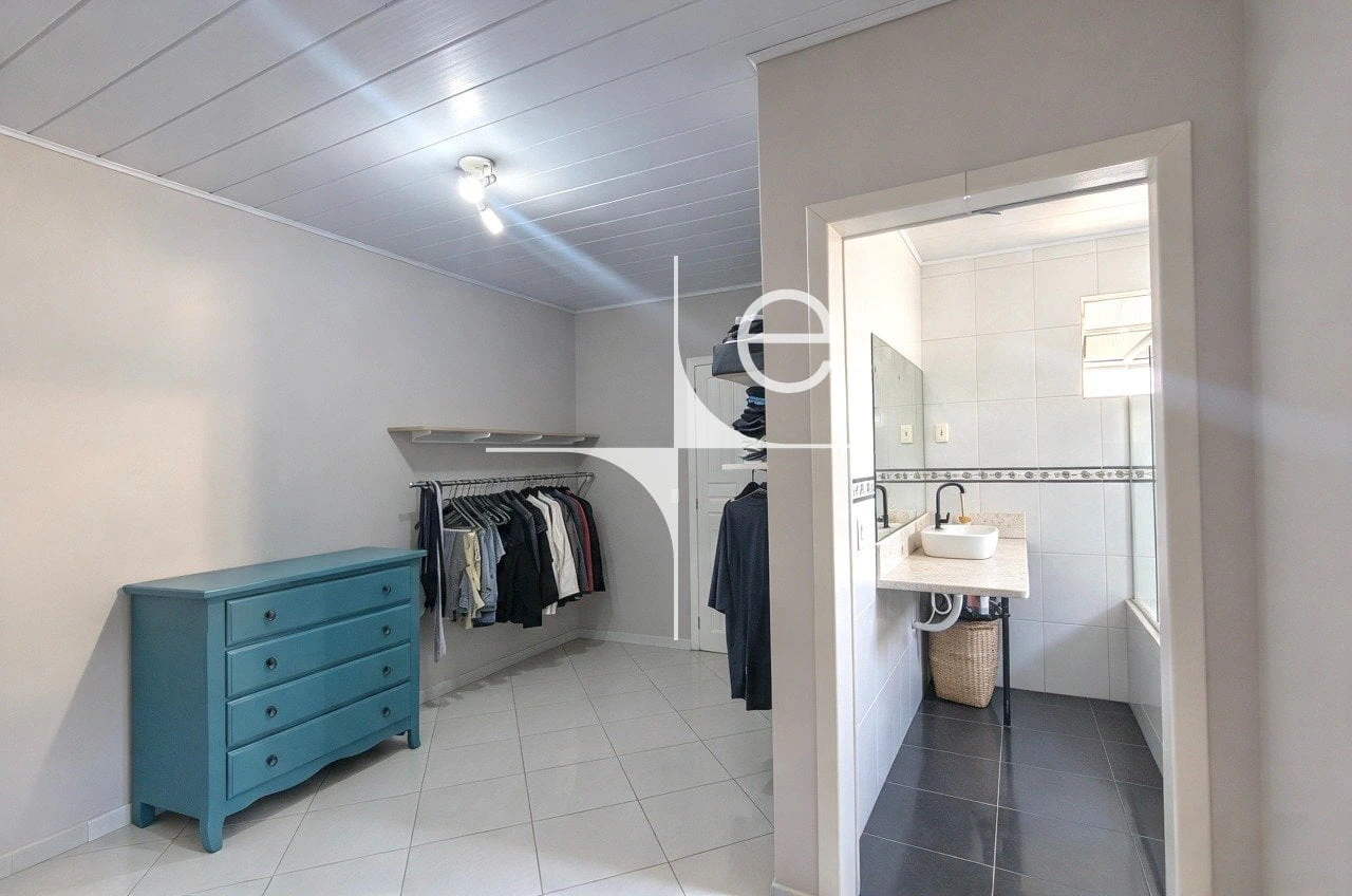 3-bedroom house with a grill on the balcony in Florianópolis — photo 12