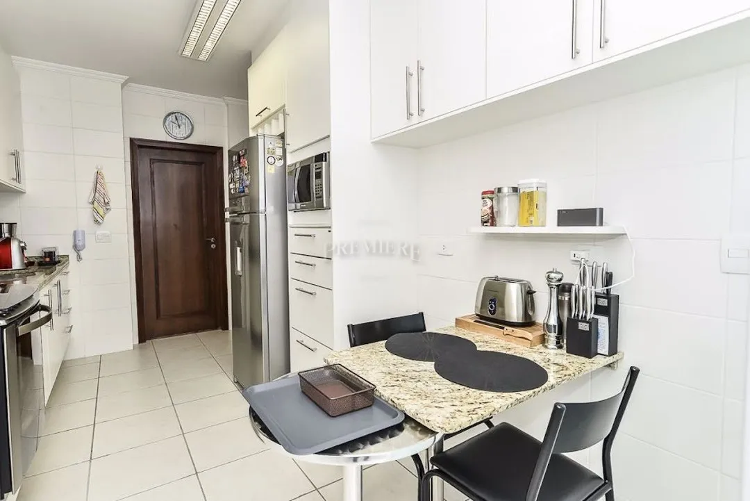 Apartamento com 3 dormitórios e 4 banheiros — photo 25