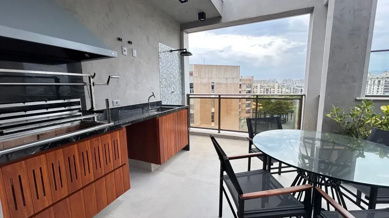 Duplex penthouse with 1 bedroom and 2 bathrooms — photo 15
