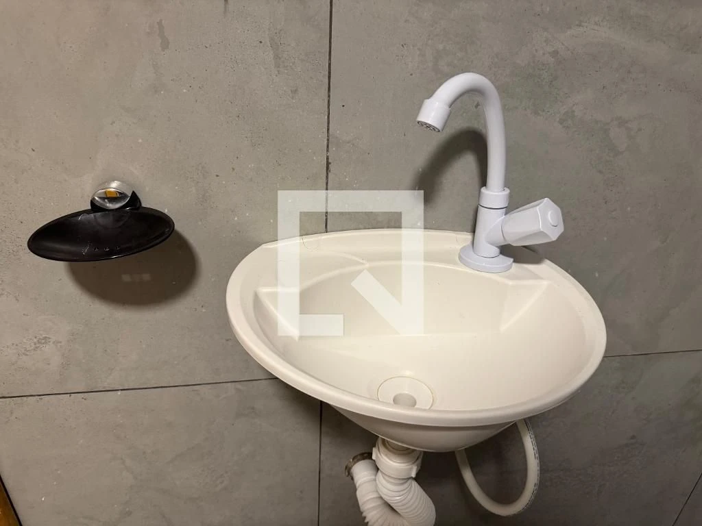 Apartamento mobiliado com 2 quartos e varanda — photo 4