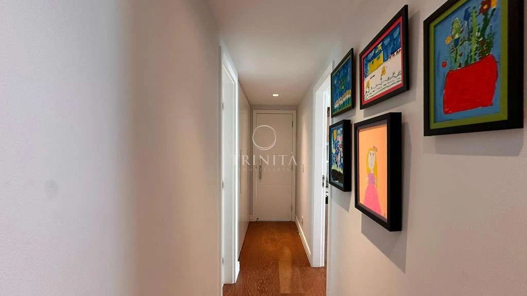 158 m² apartment with 3 bedrooms and open-plan kitchen — photo 17
