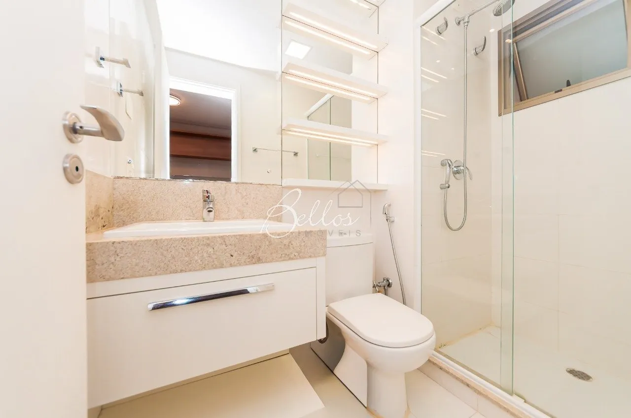 2-bedroom apartment with en-suite baths and open kitchen — photo 30