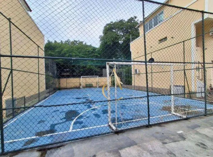 Casa com 3 quartos e varanda em bom estado — photo 36