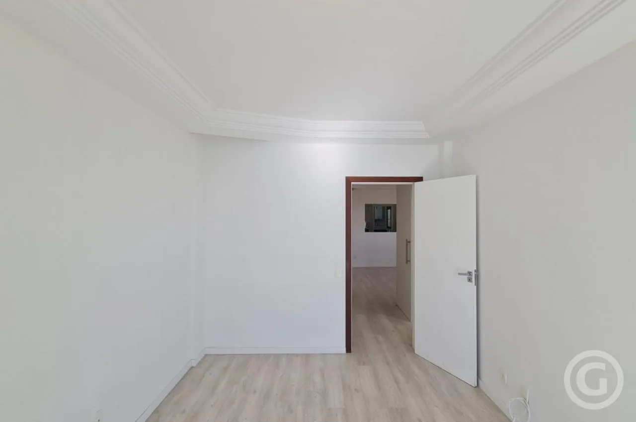 2-bedroom apartment with a water view in Florianópolis — photo 19