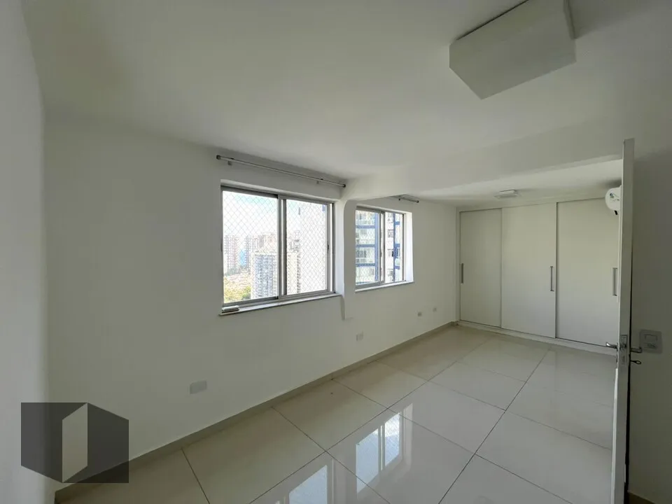 Apartment with terrace, 2 bedrooms and 2 bathrooms — photo 4