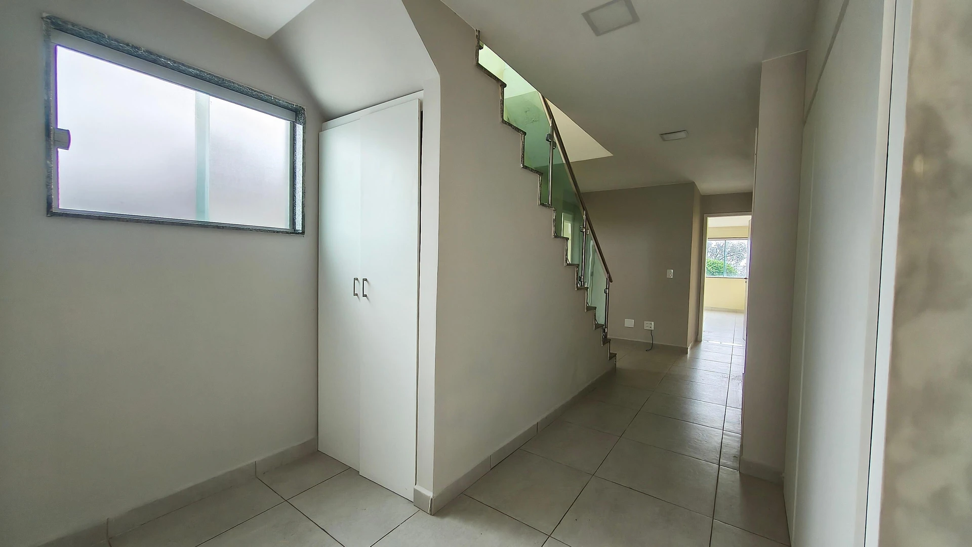 3-bedroom apartment, all with their own bathrooms, 311 m² — photo 34