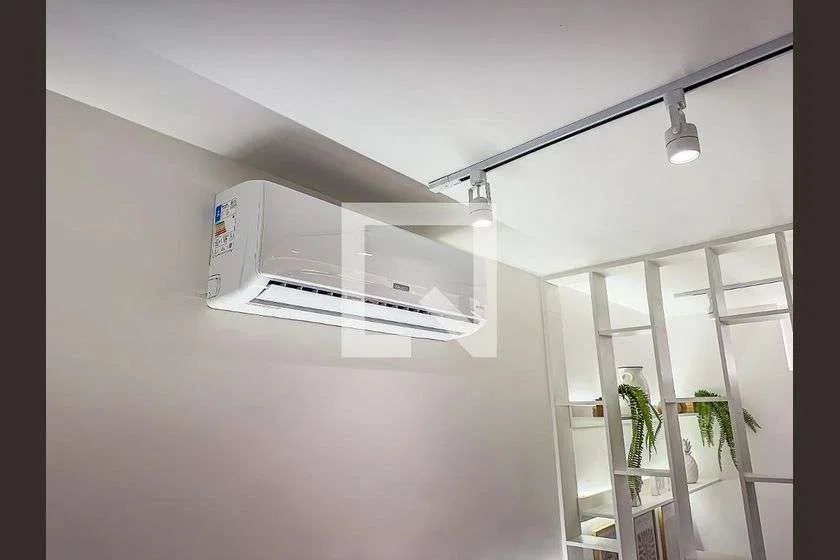 Apartamento mobiliado de 1 quarto com cozinha integrada — photo 13