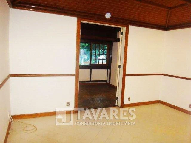 Unfurnished house with 5 bedrooms and a gas stove — photo 30