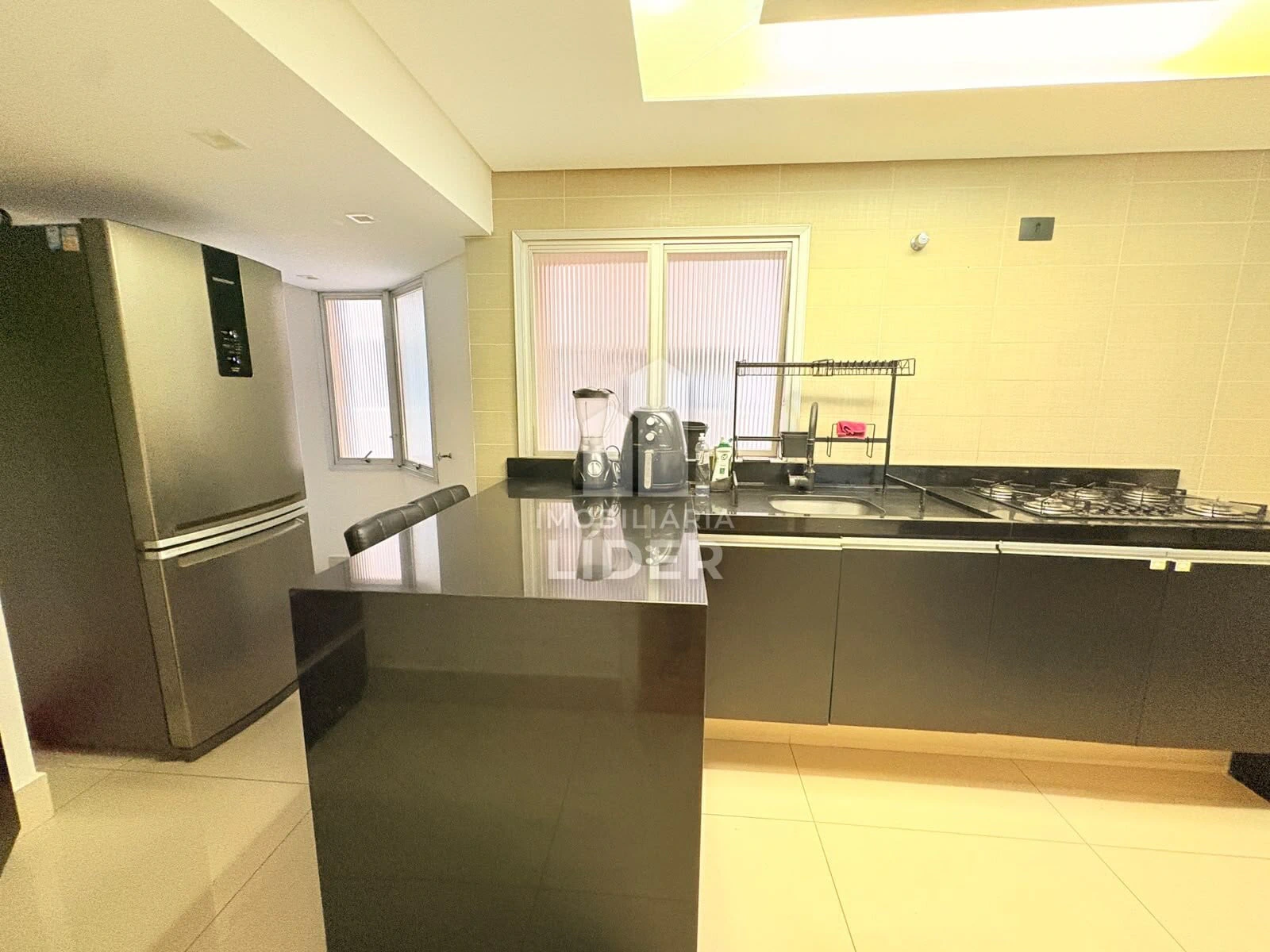 Apartamento amueblado de 3 dormitorios con ascensor — photo 2