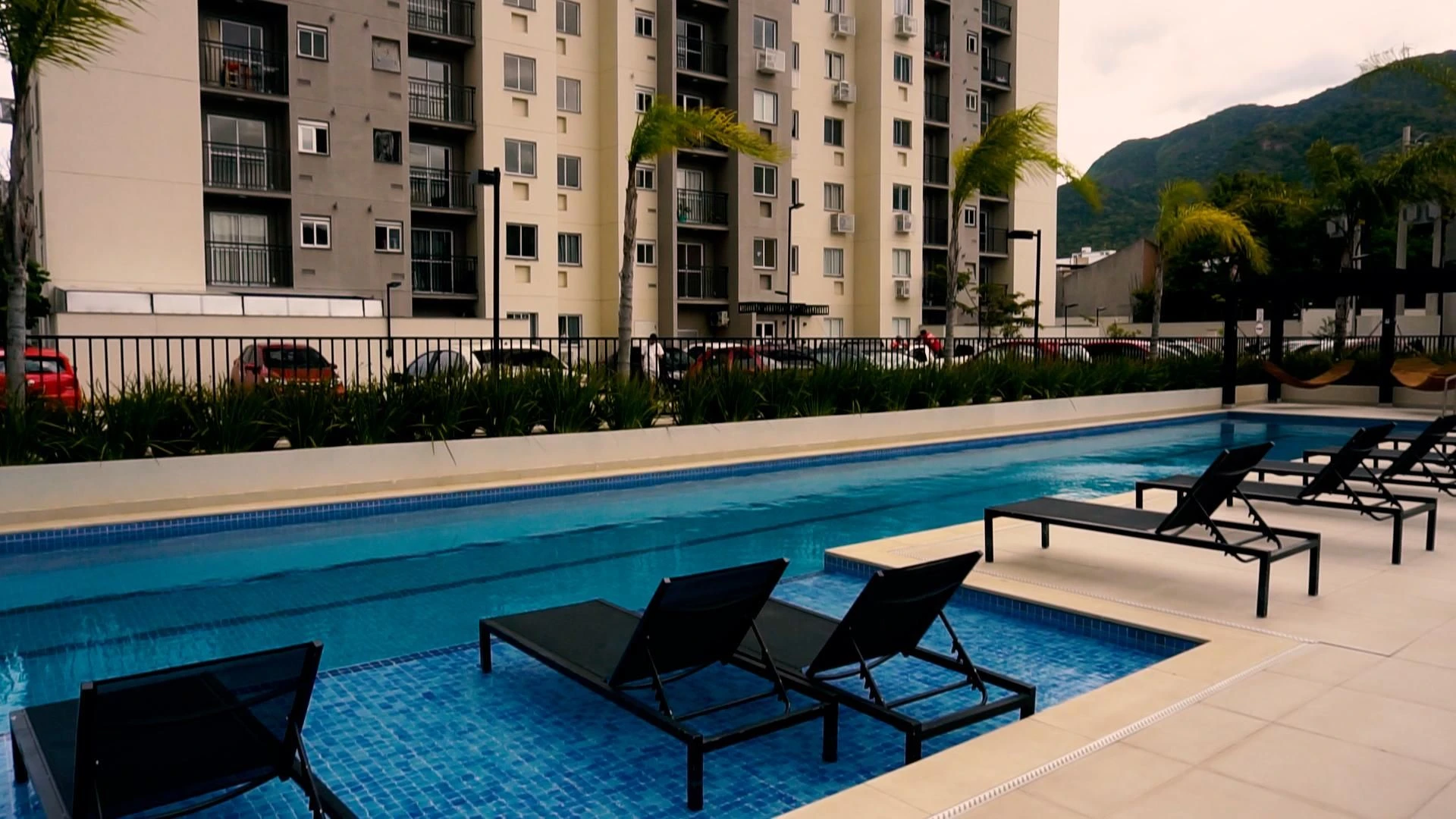 Apartamento mobiliado com varanda e churrasqueira na sacada — photo 40