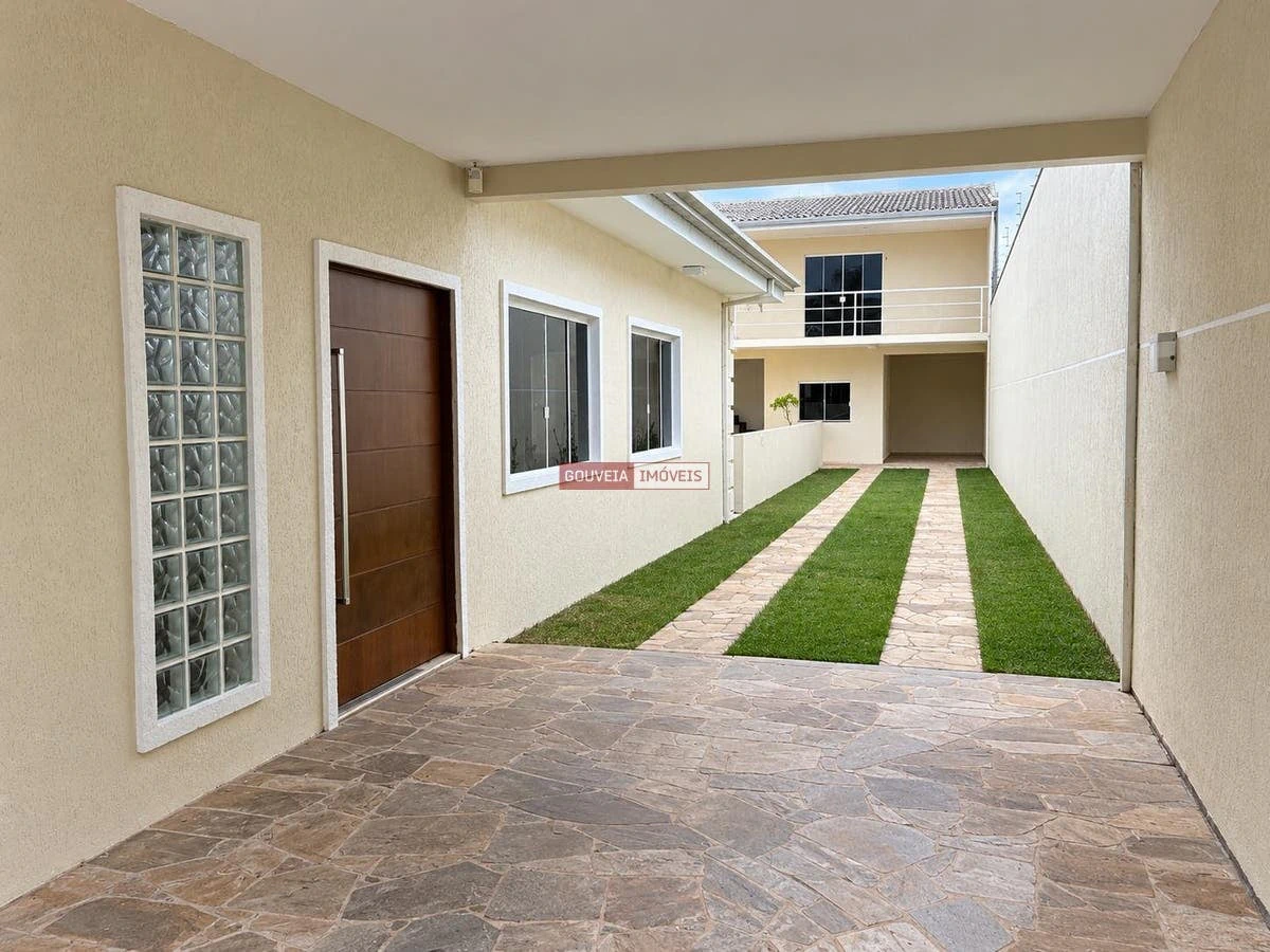 3-bedroom house with a bathtub in Curitiba — photo 9