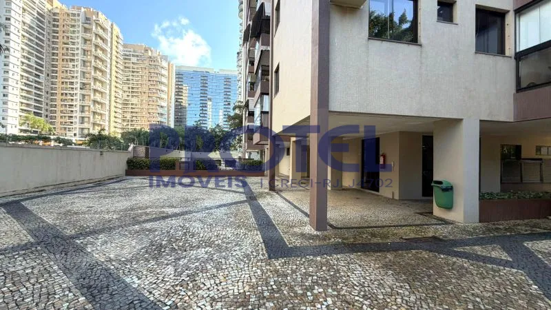 2-bedroom apartment with 3 bathrooms and 1 parking spot — photo 2