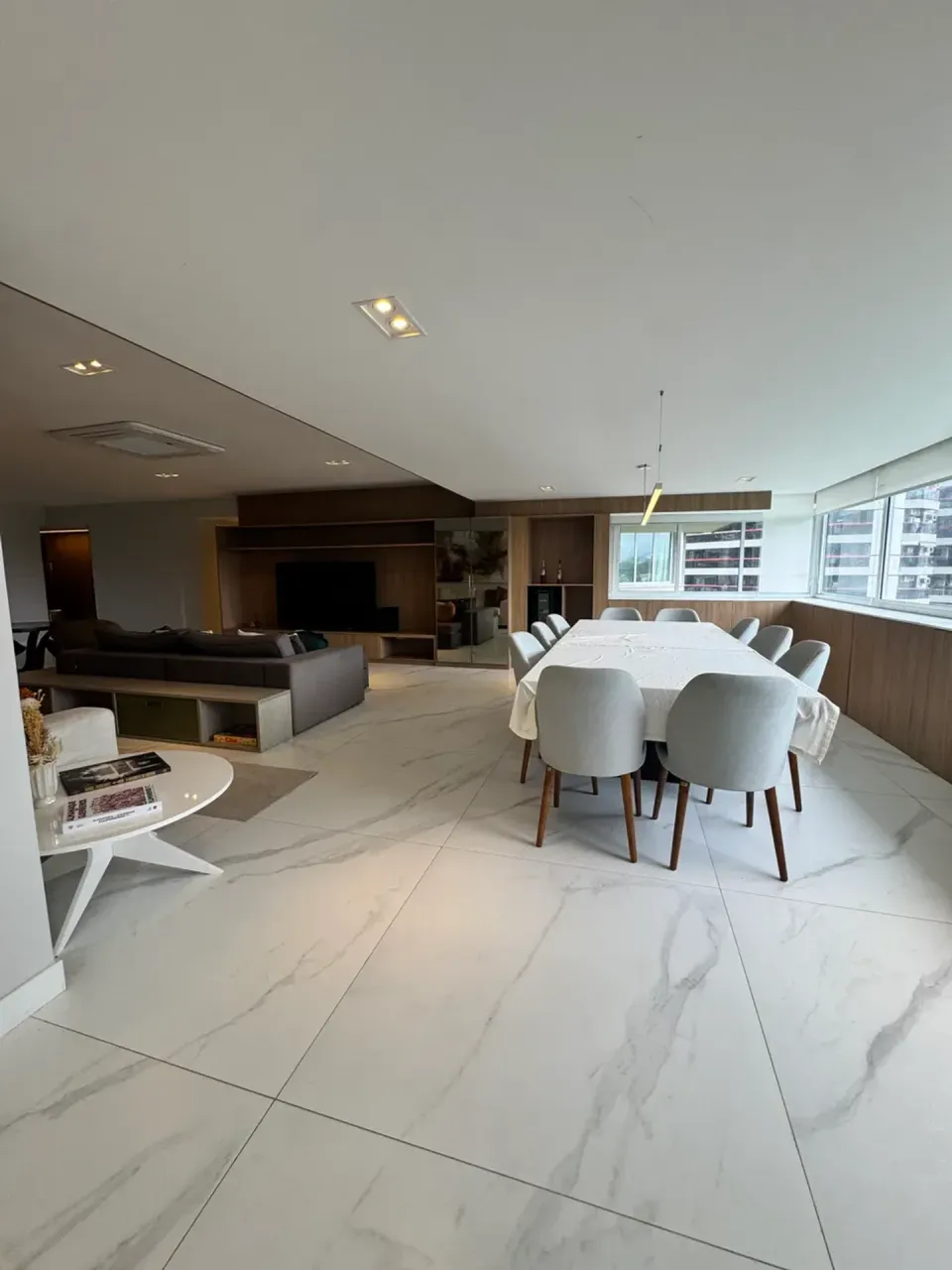Apartamento mobiliado, 200 m², com janelas do piso ao teto — photo 7