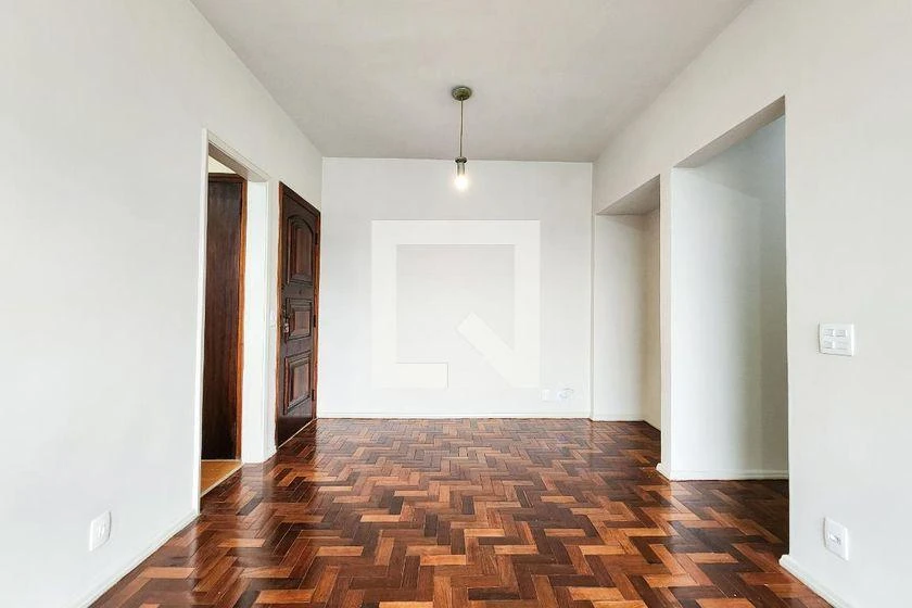 2-bedroom apartment in a building with a pool — photo 28