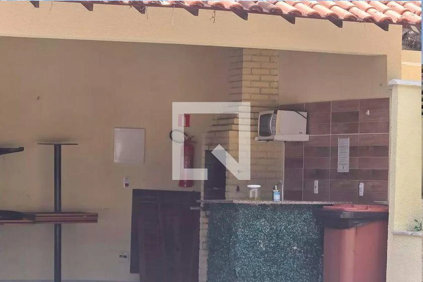 Apartamento mobiliado de 2 quartos em condomínio com piscina — photo 22