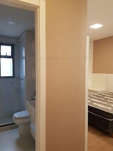 3-bedroom apartment with a glass-enclosed balcony — photo 10