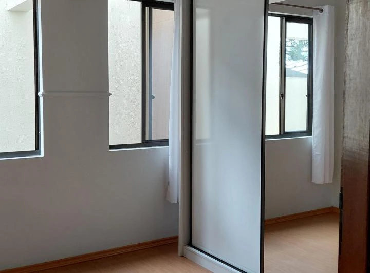 Triplex townhouse with 3 bedrooms and 3 baths (160 m²) — photo 2