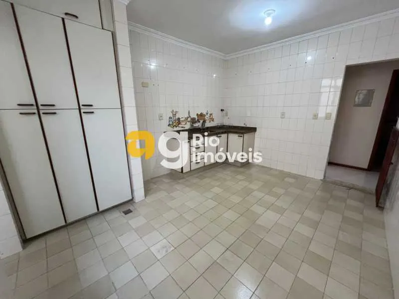 Bathtub in a 3-bedroom apartment, 105 m² — photo 2