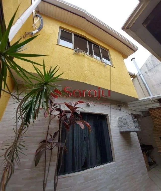 Glass-enclosed balcony in a 4-bedroom house, 150 m² — photo 16
