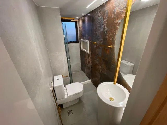 3-bedroom apartment with a home office — photo 18