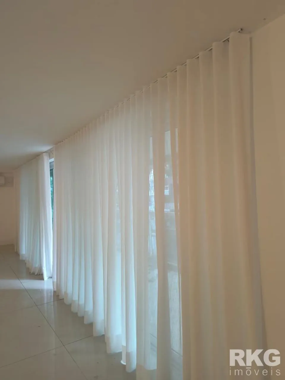 Apartamento com 5 banheiros e box de vidro — photo 17