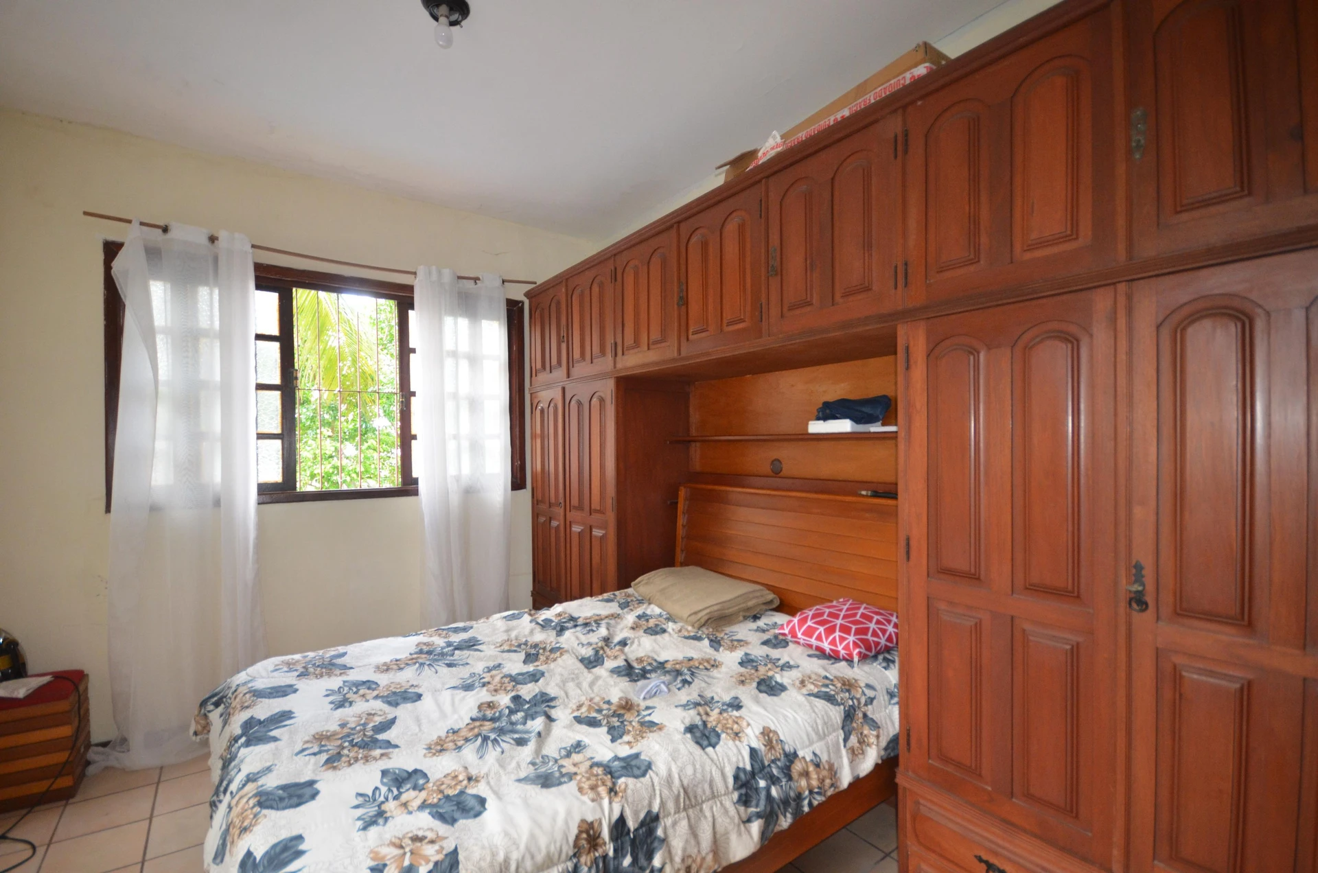 Furnished house with 7 bedrooms and 7 bathrooms — photo 40