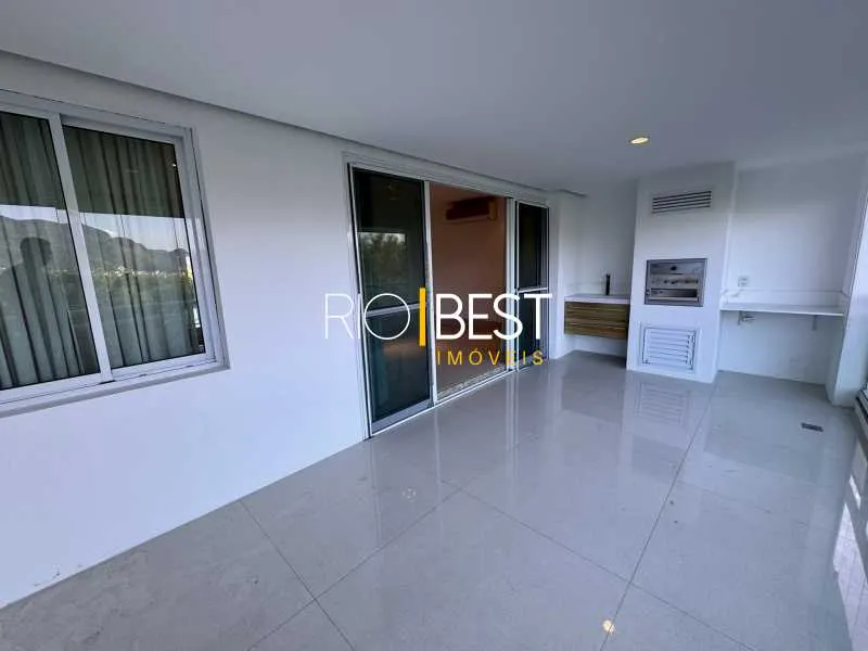 Apartamento com 3 dormitórios, 4 banheiros e varanda — photo 12