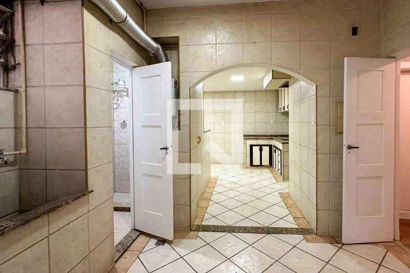 154 m² apartment with 3 bedrooms and 1 parking spot — photo 26