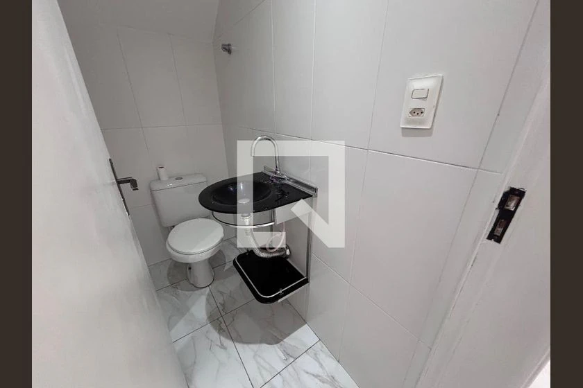 House with 4 en-suite bedrooms, 329 m² and 3 parking — photo 27