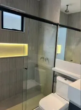 Casa com cozinha fechada e fogão a gás — photo 12