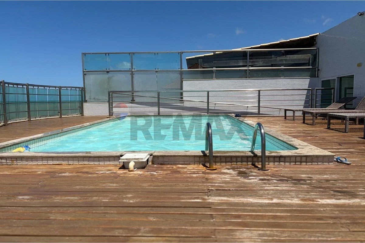 One-bedroom apartment with a water view in João Pessoa — photo 18