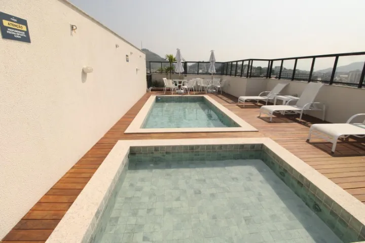 Unfurnished 1-bedroom apartment with a balcony — photo 12