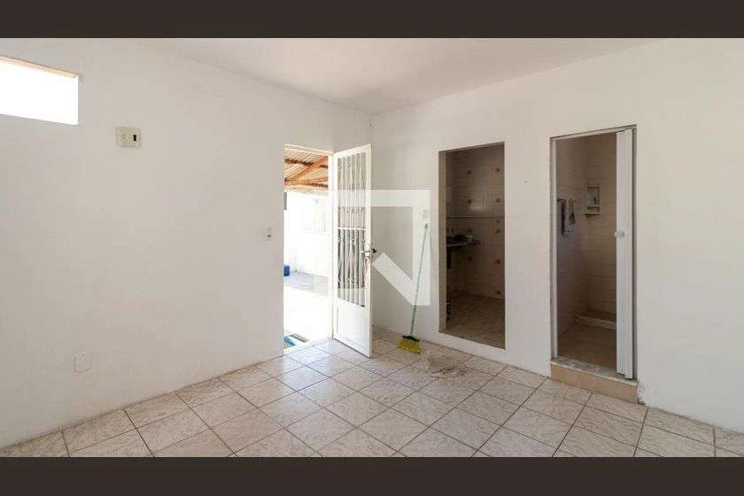 65 m² studio with a balcony, laundry area — photo 25