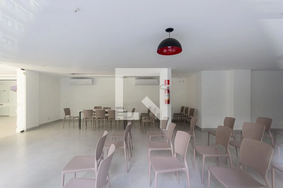 One-bedroom apartment with a mountain view in Rio de Janeiro — photo 7