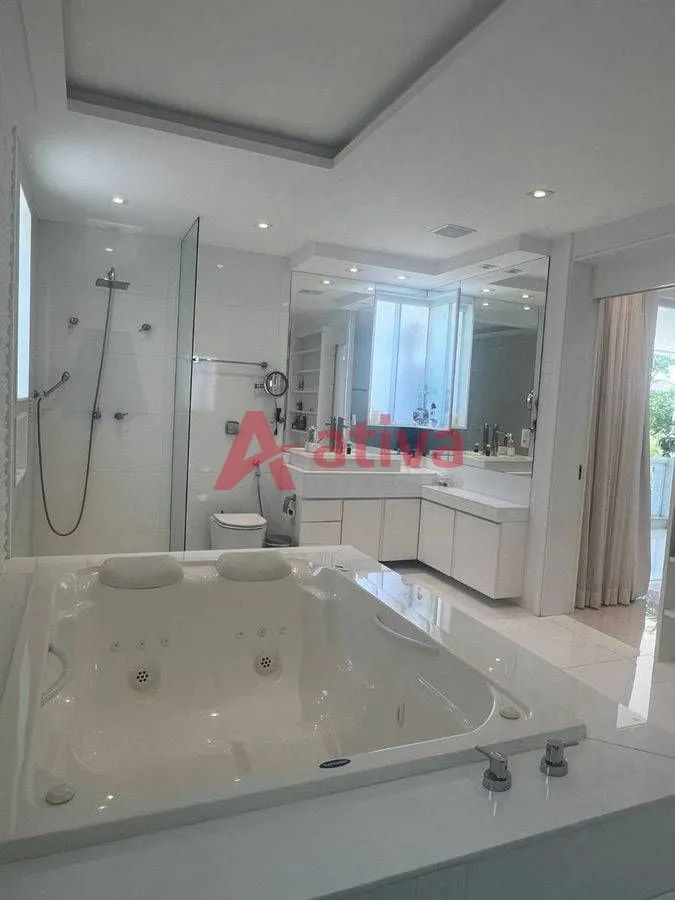 Furnished house with 6 suites and 7 bathrooms — photo 5