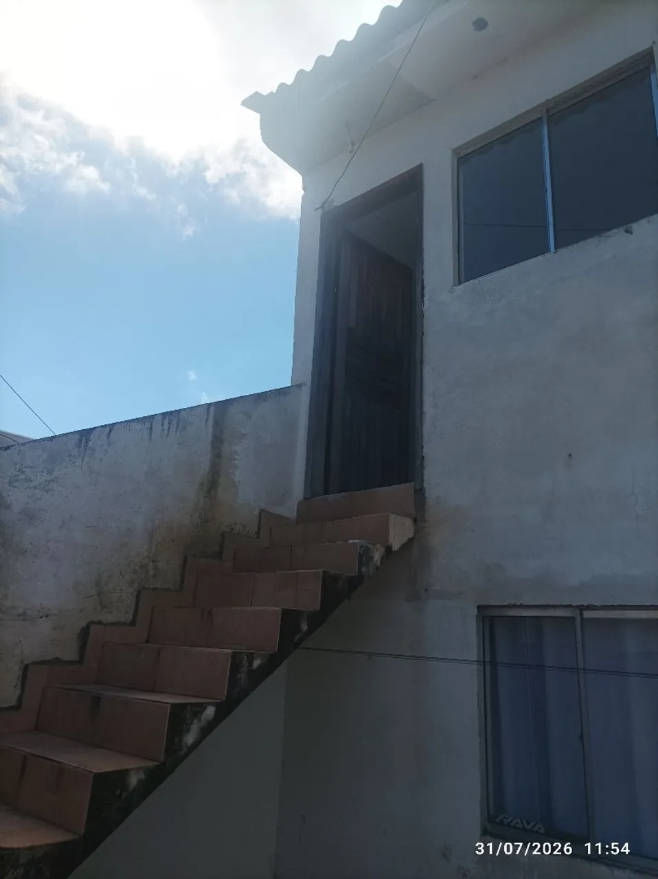 2-bedroom house with glass shower enclosure, no parking — photo 7