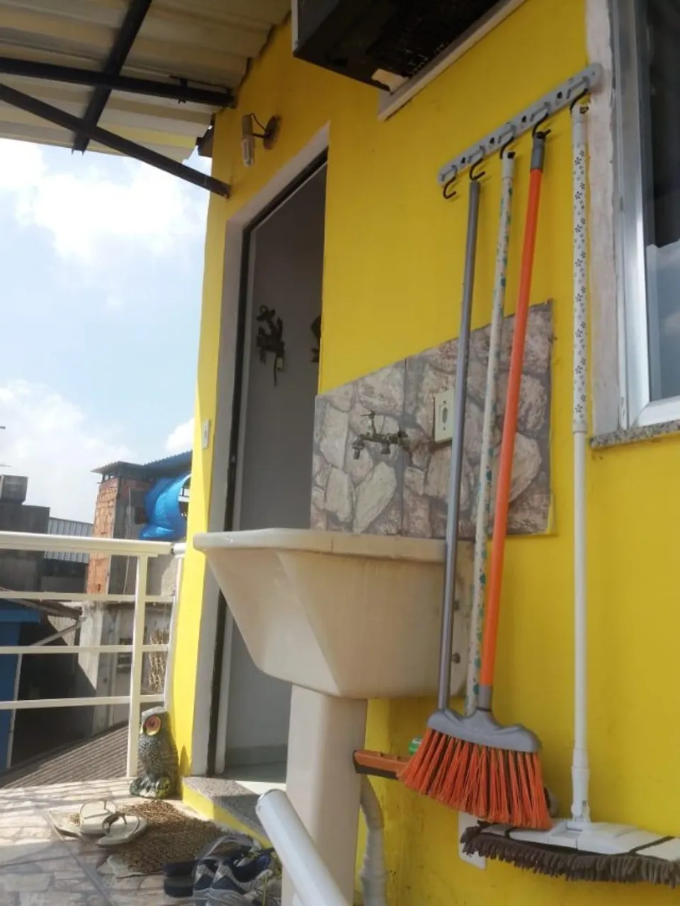Bathtub in a one-bedroom house, 48 m² — photo 14