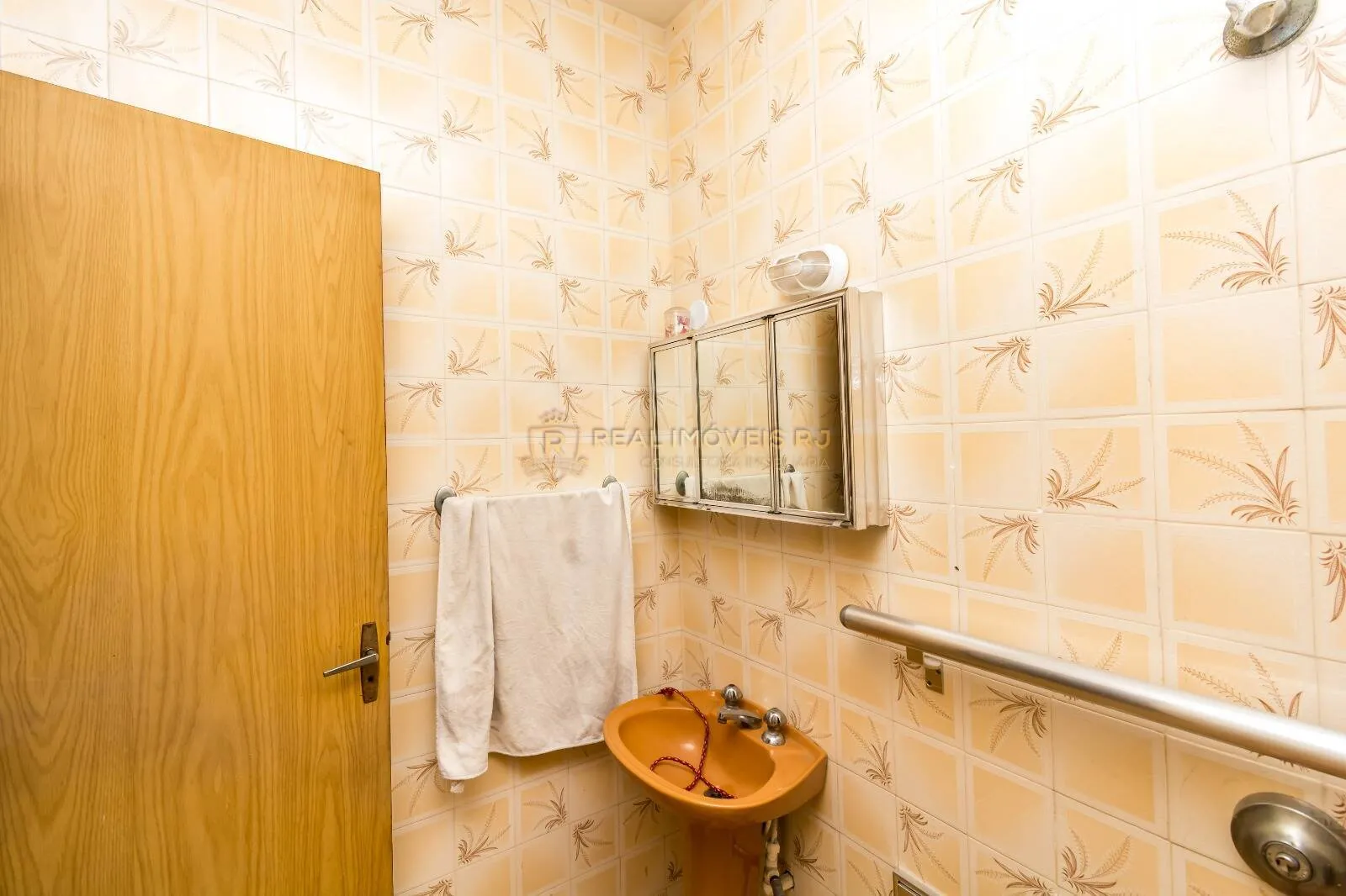 Unfurnished house with 3 bedrooms and 5 bathrooms — photo 50