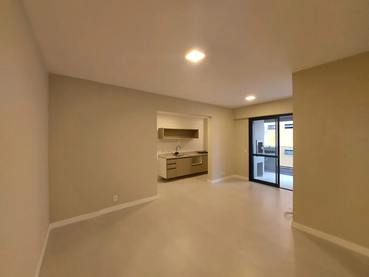 Furnished apartment, 68 m², with a grill on the balcony — photo 41