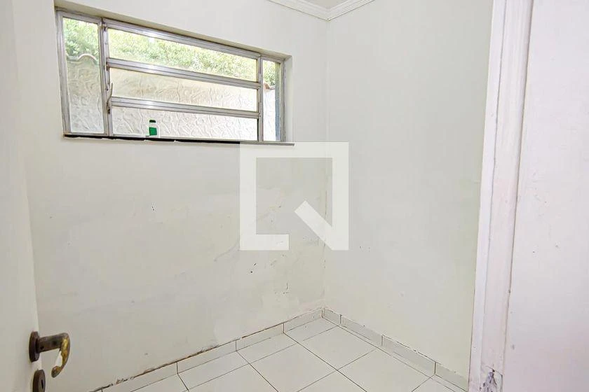 Rental house with 3 bedrooms and 217 m² — photo 45