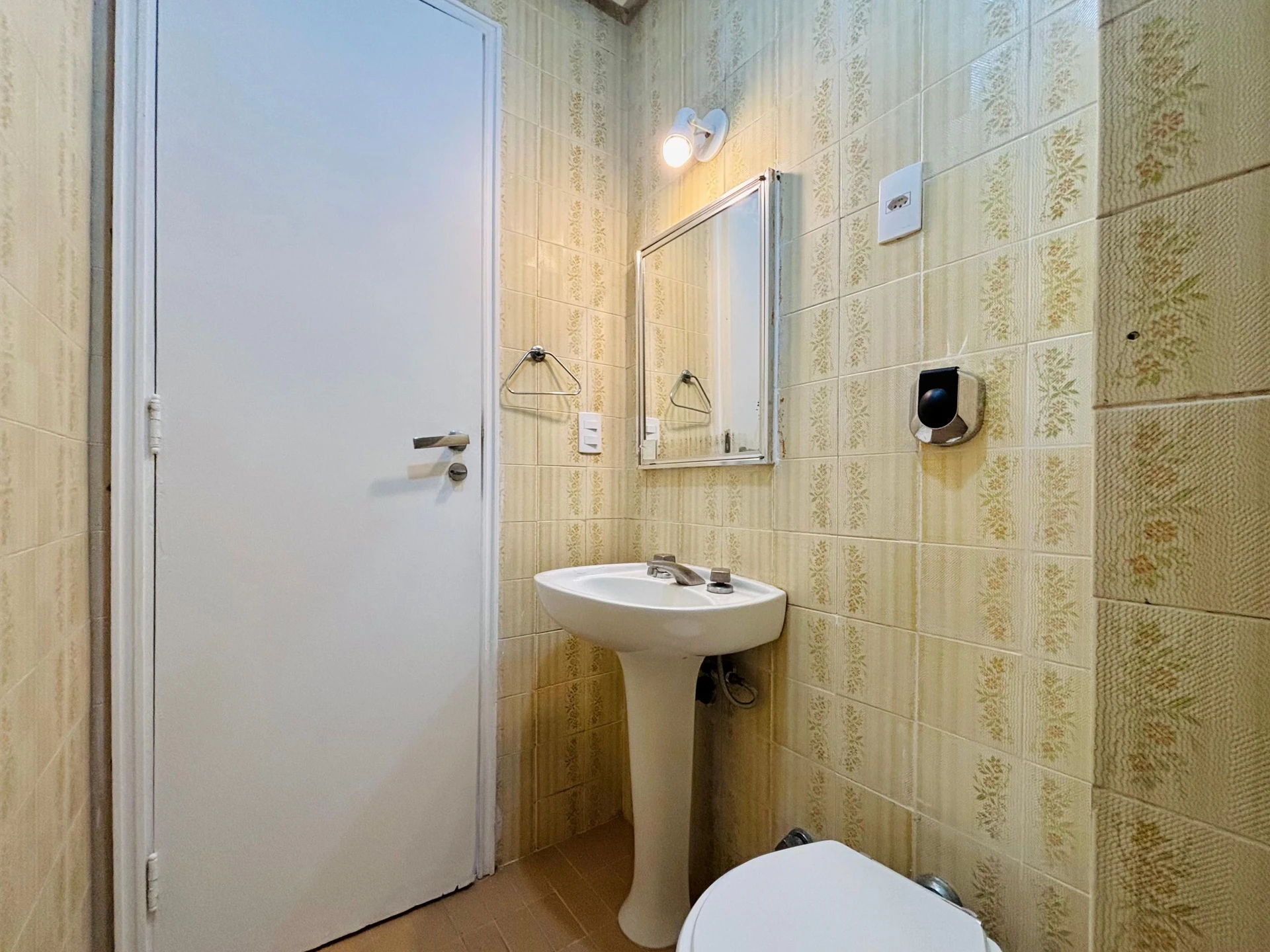 Джакузі та 2 спальні: квартира 72 м² — photo 2