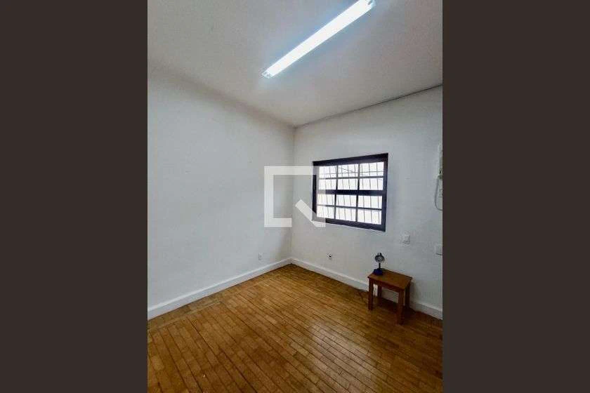 Unfurnished house with 2 bedrooms and private garden — photo 27