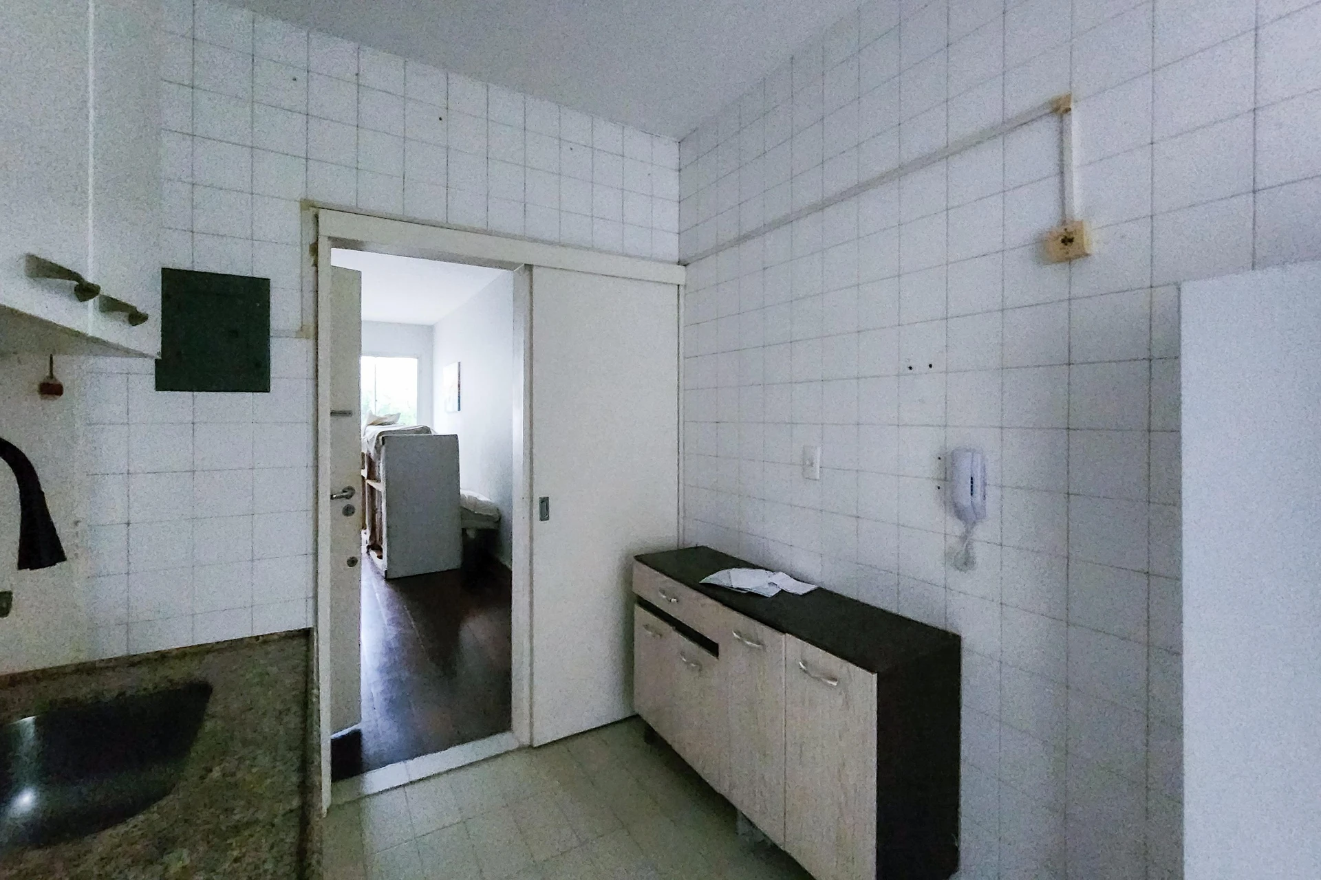 Apartment with laundry area and 1 parking space