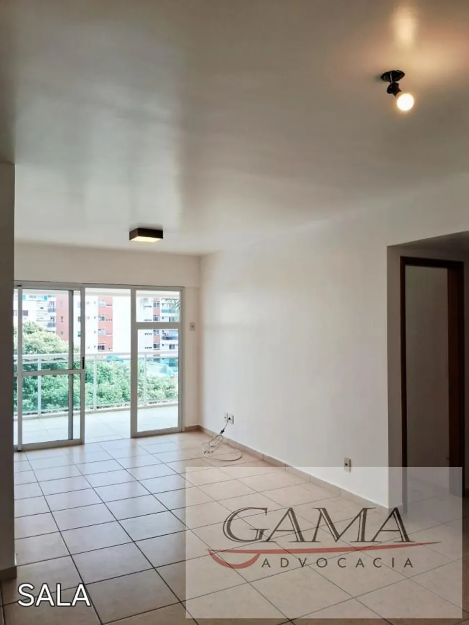 Apartment with 3 bedrooms and an enclosed balcony — photo 5