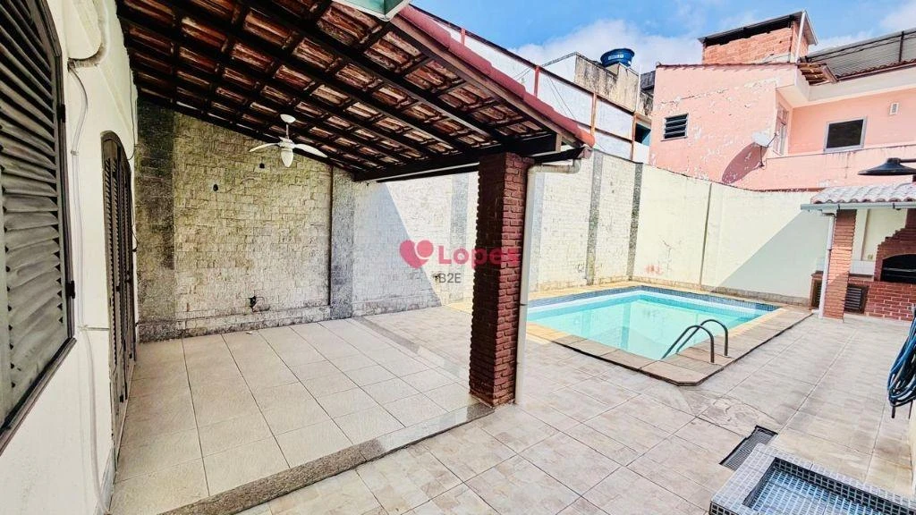 Casa de 450 m² com 3 quartos e fogão a gás — photo 28