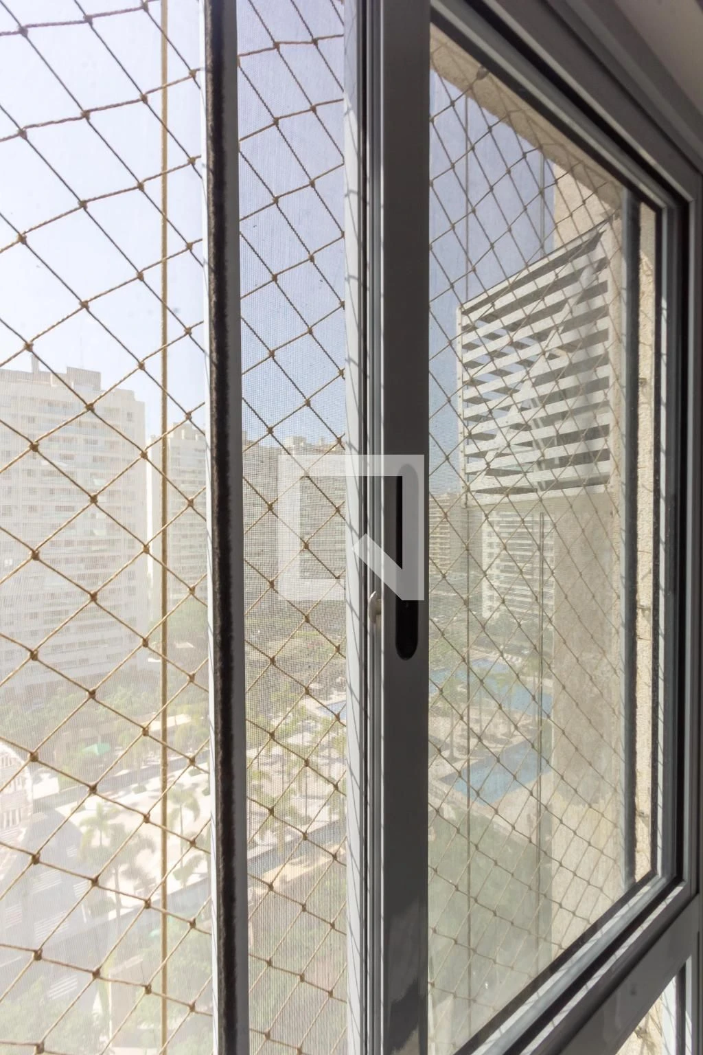 Balcony with a grill in a 2-bedroom apartment, 68 m² — photo 82