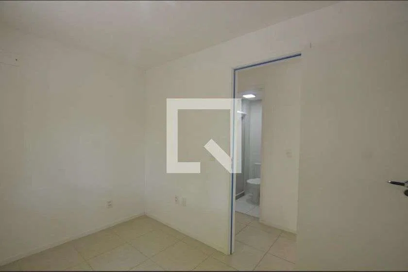 4-bedroom apartment in a building with a gym — photo 27